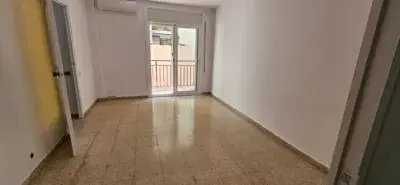 Piso en venta en Carrer de la Independència, cerca de Carrer del Doctor Robert