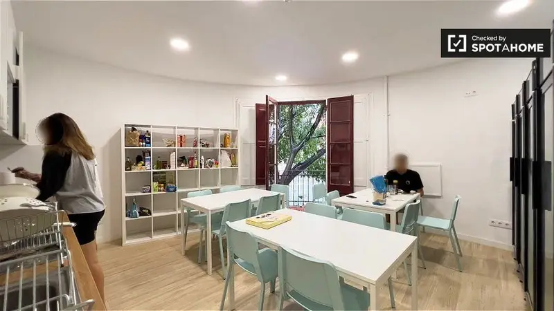 Apartamento 12 Dormitorios 1 Baño Barcelona