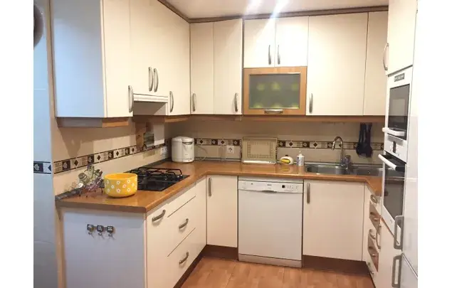 Habitacion Amueblada 14m2 con Baño Privado en Madrid