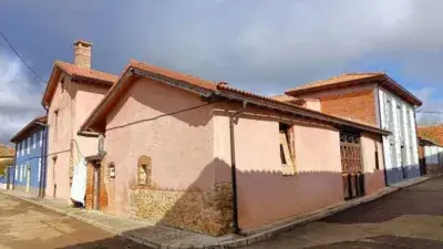 Casa adosada 3 plantas en Villabermudo Herrera de Pisuerga