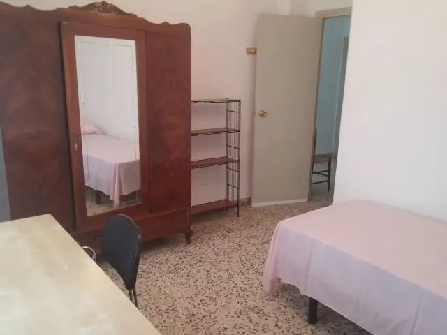 Habitacion Alquiler Murcia Estudiantes WIFI Cerca Universidad
