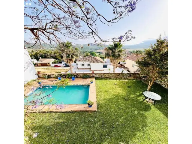 Chalet en San Garcia con Jardin y Piscina