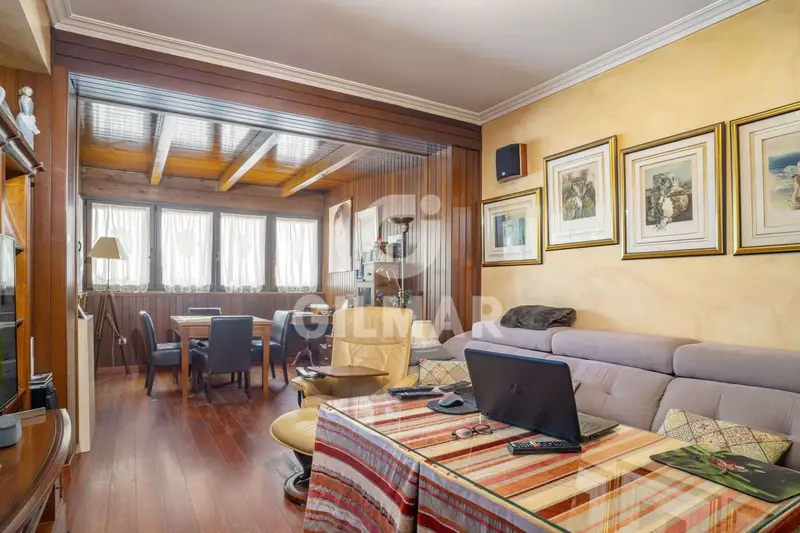 Casa Pareada en Estepona Pueblo 4 Dormitorios 3 Baños Patio Doble Aparcamiento
