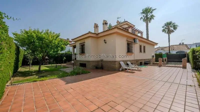Chalet en Venta Ayamonte 4 Dormitorios Sótano Garaje Loft Cerca Playa