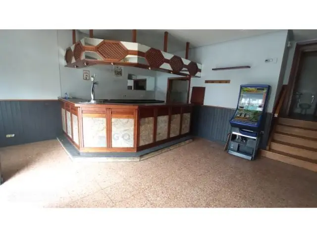 Se Alquila Local u Bar en Anaka 40m2