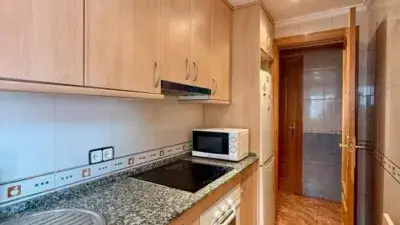 Piso en Venta en Riera de Cornellà - 3 Habitaciones - Cerca de Splau