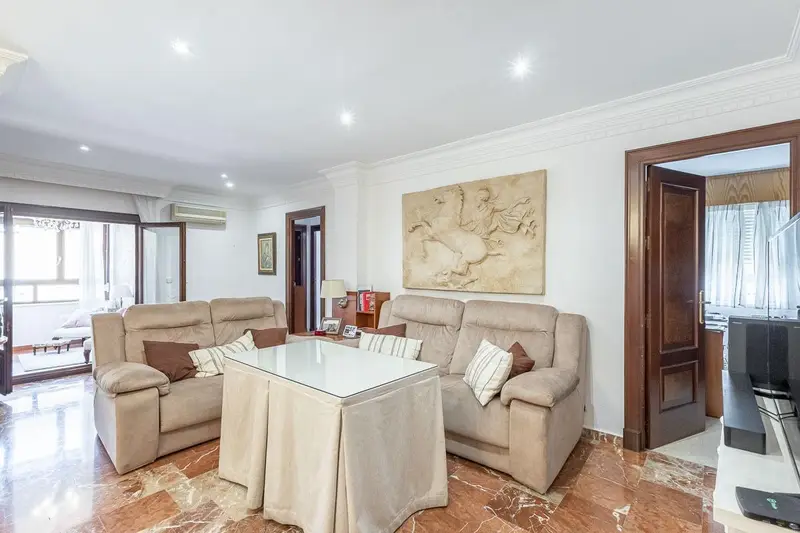 Venta Piso en Parque Nueva Granada, Norte Granada - Ref: UH08440