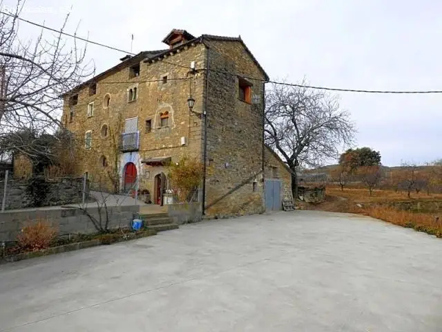 Casa Rural en Arcusa con Encanto Rustico - 2 Dormitorios - Capacidad 8 Personas