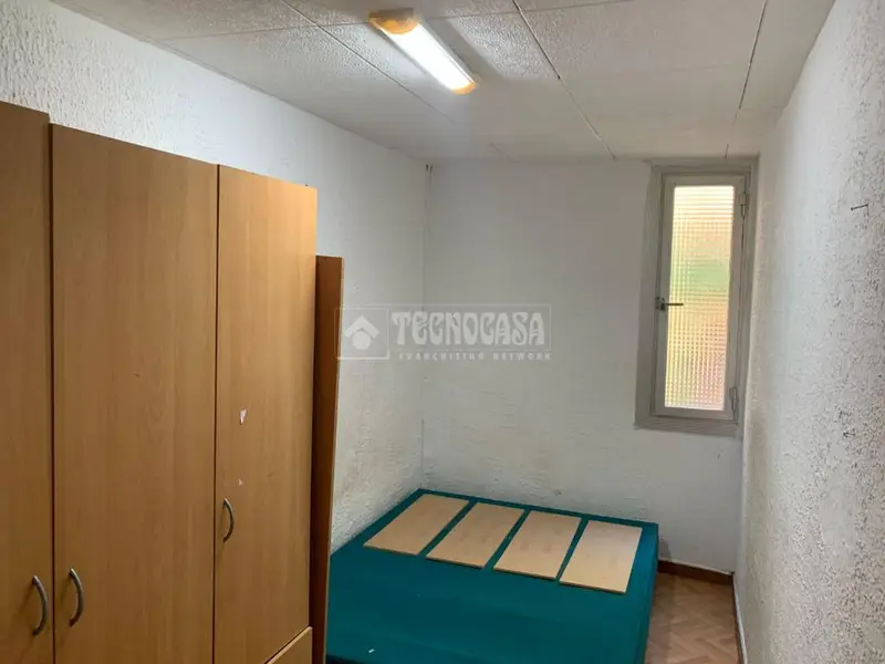 Piso en venta en Ciutat Vella cerca de Plaça Catalunya
