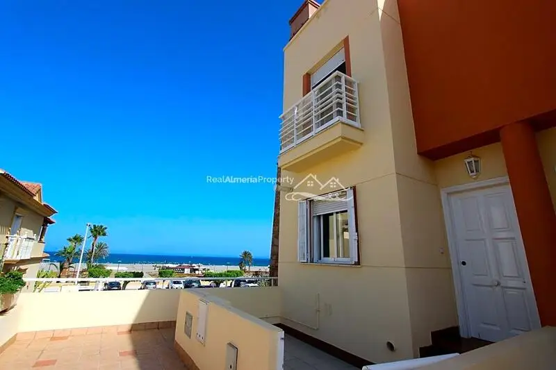Dúplex en Vera Garrucha con Vistas al Mar