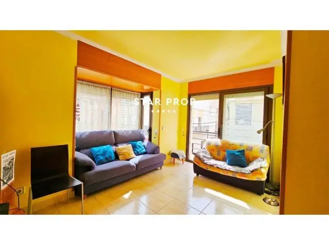 Casa con Local Comercial en Colera Girona