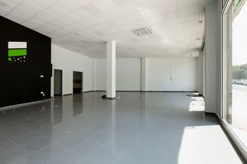 Venta Local Comercial Lujo Alipark Benalua Alicante