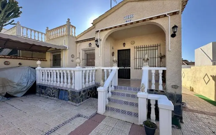 Villa 4 Dormitorios en Venta La Marina