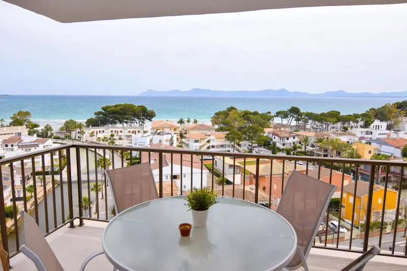 Apartamento en Alquiler Puerto Alcudia Mallorca 2 Dormitorios Vistas al Mar