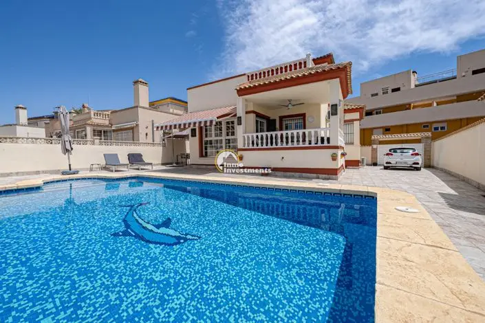 Villa 3 Dormitorios Playa Flamenca