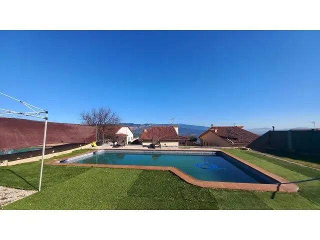 Casa en Bigues i Riells con Vistas Espectaculares y Piscina