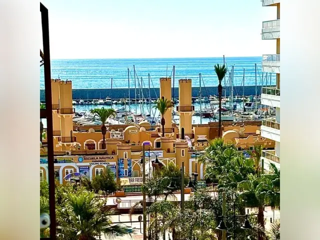 Apartamento en Fuengirola 3 Dormitorios Lujo Cerca de la Playa