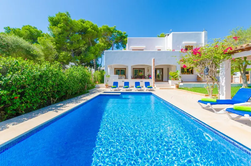 Chalet en Mallorca con Piscina y Barbacoa ideal para Familias