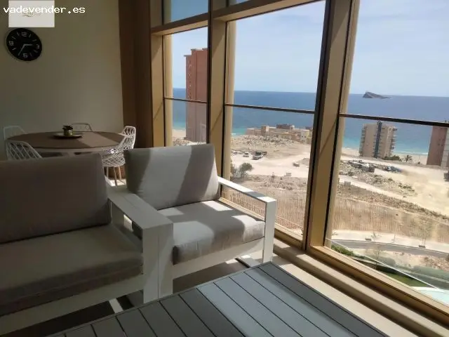 ALQUILER LARGA TEMPORADA Apartamento de Lujo Intempo Benidorm