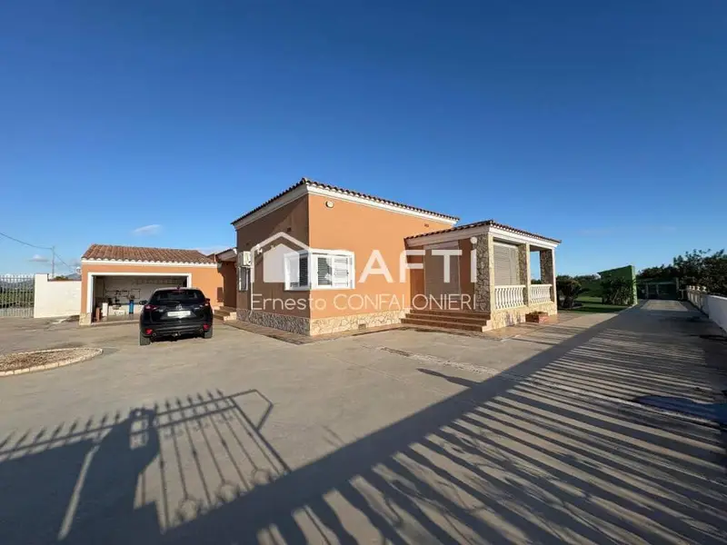 Casa Rural en Vinaròs 180m2 con Piscina y Almacén