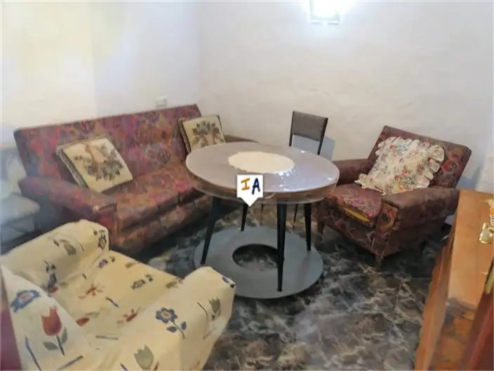 Casa Adosada en Zagrilla Alta 5 Dormitorios 2 Baños Garaje Privado