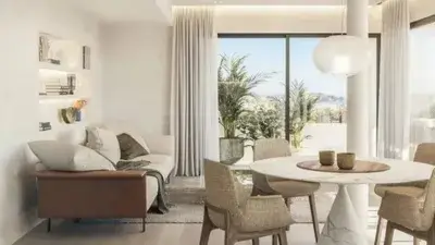 Apartamento en venta en El Paraiso Atalaya Benamara
