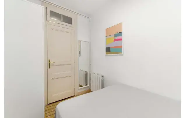 Habitaci
ón 120m
² Barcelona Alquiler Larga Temporada