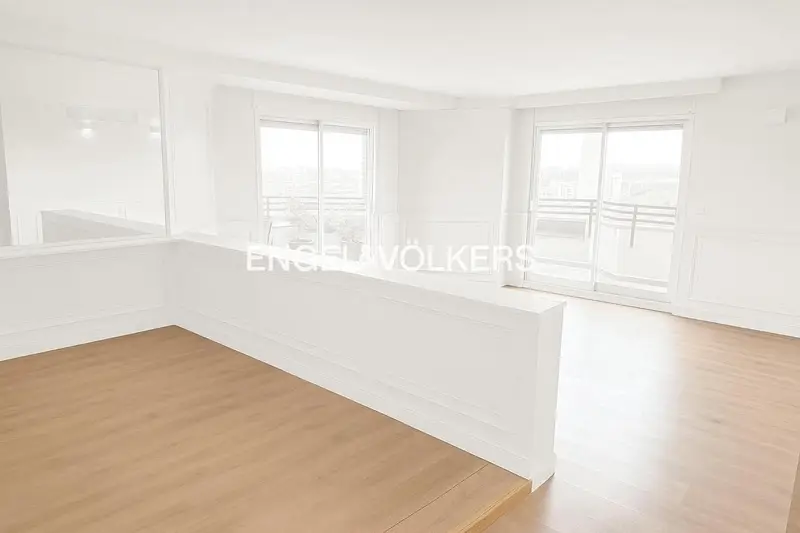 Apartamento en Madrid ciudad para familias con 5 dormitorios y 3 baños