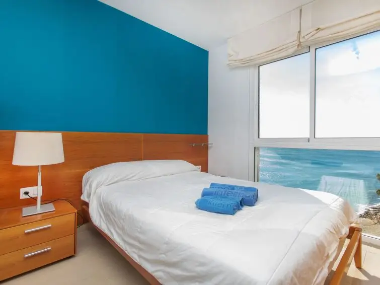 Apartamento 2 Dormitorios Miami Playa Cerca de la Playa