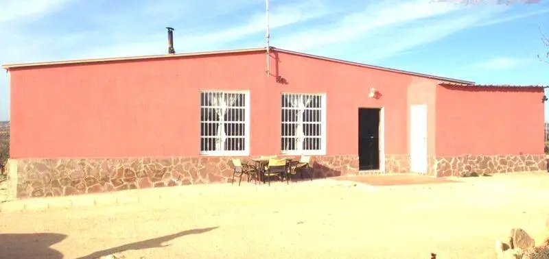 Casa de Campo en Pinoso 3 Dormitorios 3 Baños