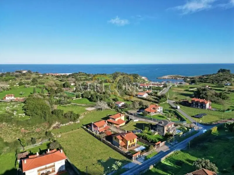 Chalet en Llanes Asturias cerca de la playa con piscina