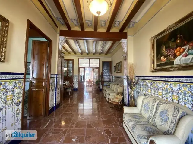 Casa en Silla con Terraza y 321m2