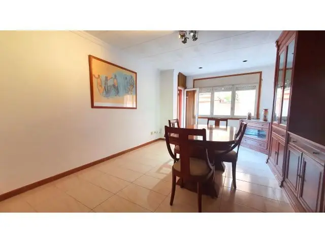 Piso 4 Habitaciones Barbera Sabadell