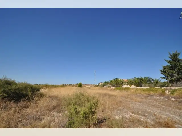 Terreno en venta Macisvenda, España