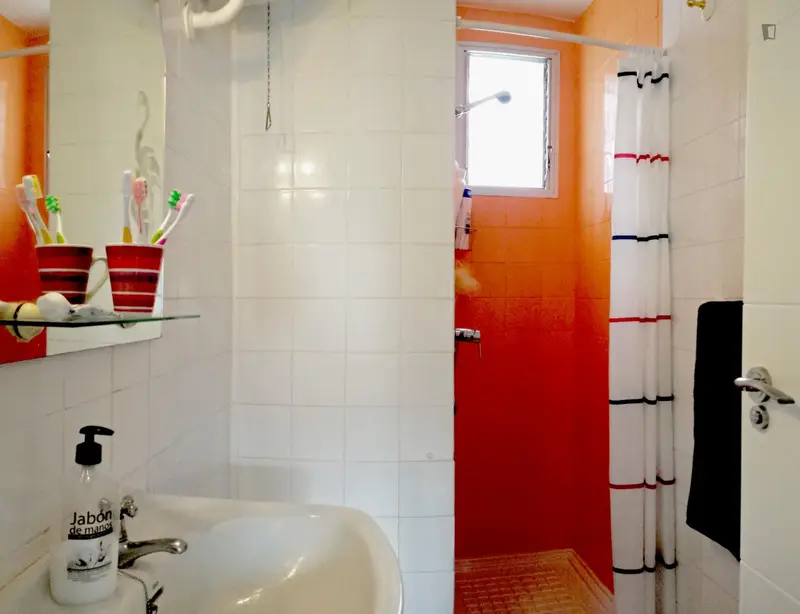 Apartamento 2 Dormitorios Sevilla Cerca Facultad Medicina Cartuja