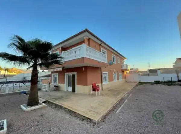 Adosado en Sax 3 habitaciones 2 baños Jardin Terraza