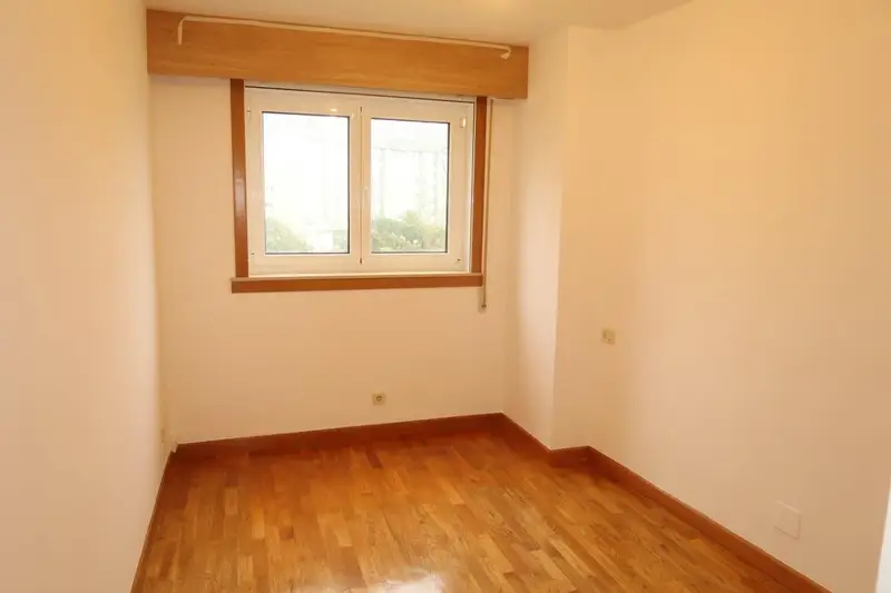 Alquiler Piso 3 Dormitorios Adormideras A Coruña