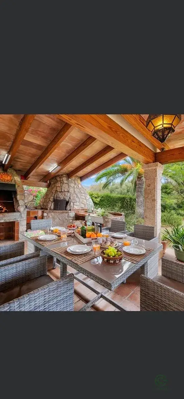 Villa en Pollença con piscina privada y amplios jardines