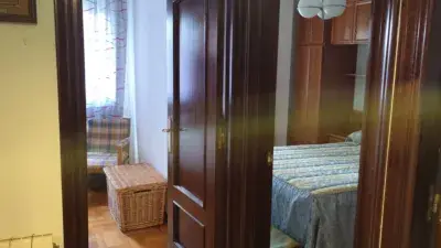 Piso en venta en Calle de la Playa Gijon cerca de San Lorenzo