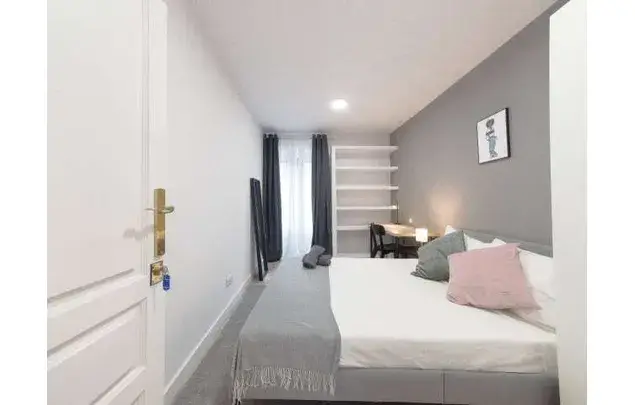 Apartamento 180m2 Madrid moderno cerca metro gastos incluidos