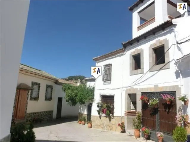 Adosado 5 Dormitorios Frailes España