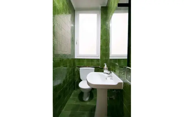 Habitacion 120m2 Bilbao Alquiler Estancia Media Larga