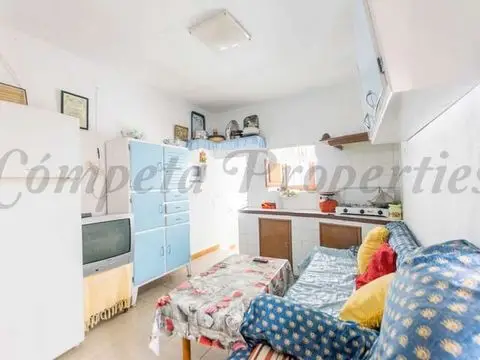 Casa de Pueblo con 3 Dormitorios en Venta Competa