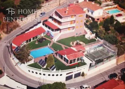 Casa de Lujo en Can Bruguera Mataro con Vistas al Mar