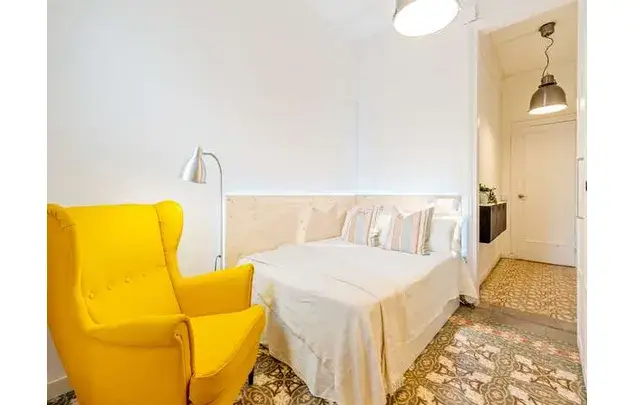 Habitacion en apartamento con estilo en el centro de Barcelona