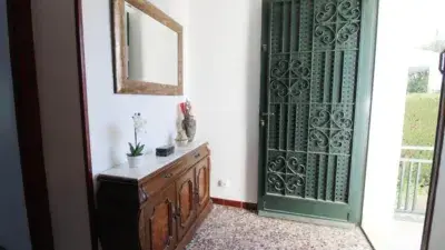 Casa en Alquiler Santa Oliva 3 Dormitorios 2 Baños Jardin