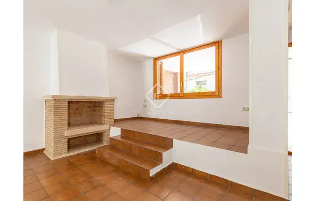 Alquiler Casa Adosada 4 Dormitorios 242m2 Esplugues Llobregat
