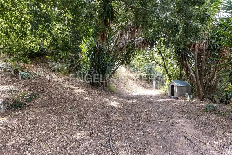 Masía con terreno en Montcada i Reixac, Barcelona