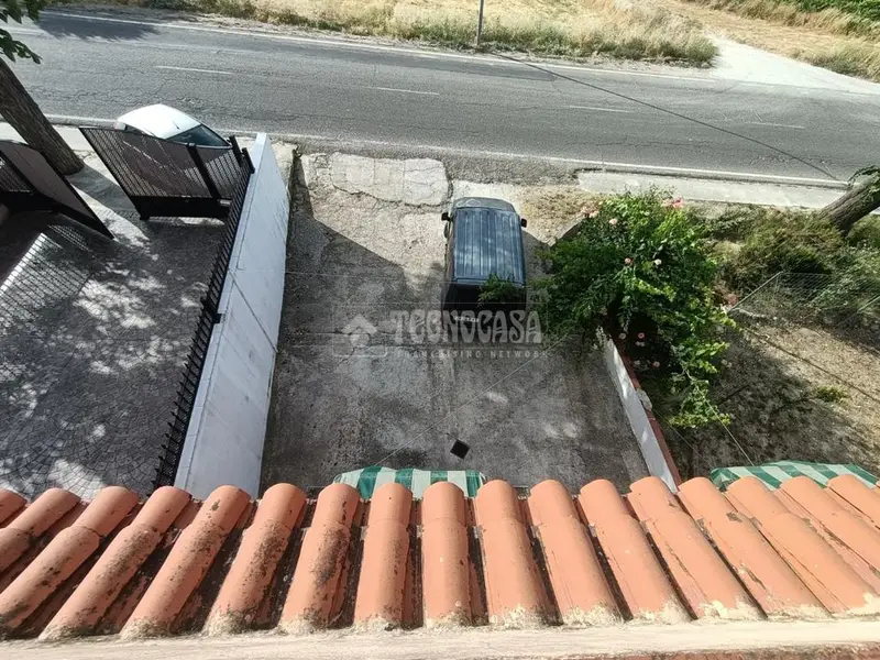 Casa en Venta en Montilla - Amplia Casa Familiar con Cochera y Estudio