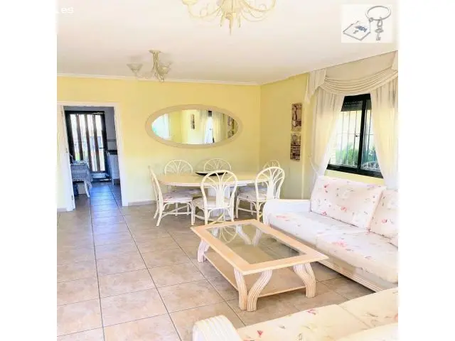 Chalet Independiente Villamartin Piscina Privada 3 Dormitorios